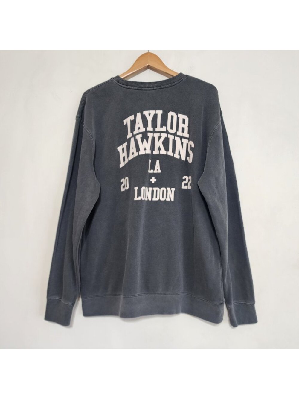 Taylor Hawkins Tribute Sweatshirt Concert LA London 2022 XL Foo Fighters